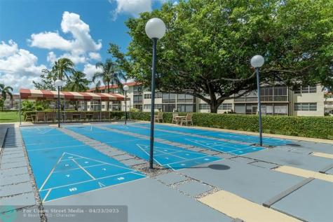 8990 S Hollybrook Boulevard Pembroke Pines FL 33025