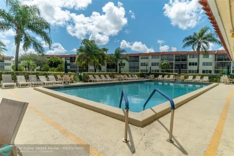 8990 S Hollybrook Boulevard Pembroke Pines FL 33025