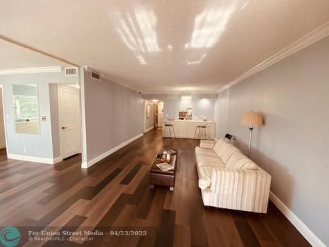 8990 S Hollybrook Boulevard Pembroke Pines FL 33025