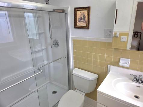 2100 NE 38th Street Lighthouse Point FL 33064