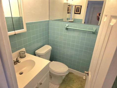 2100 NE 38th Street Lighthouse Point FL 33064