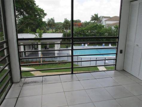 9233 SW 8th Street Boca Raton FL 33428