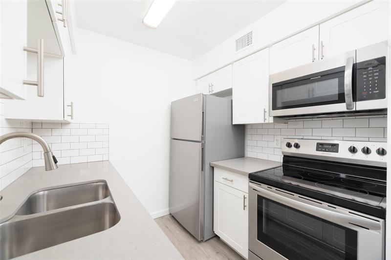 1401 NE 17th Court Fort Lauderdale FL 33305