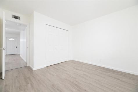 1401 NE 17th Court Fort Lauderdale FL 33305