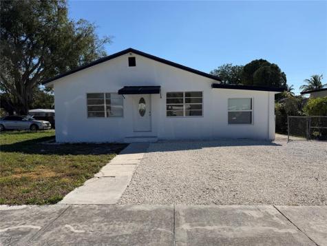 1006 NW 112th Terrace Miami FL 33168