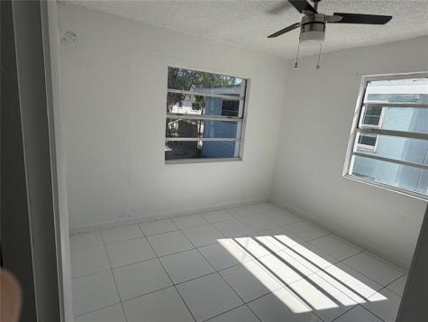 1006 NW 112th Terrace Miami FL 33168