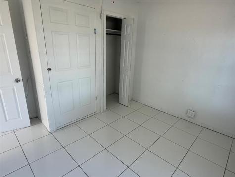 1006 NW 112th Terrace Miami FL 33168