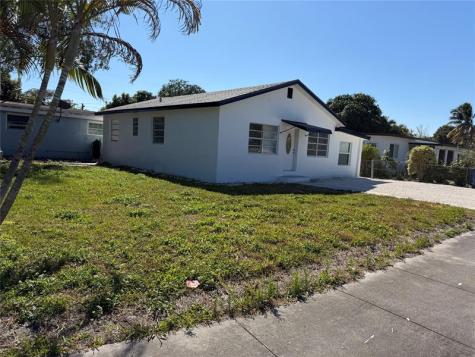1006 NW 112th Terrace Miami FL 33168