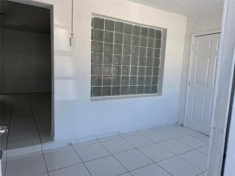 1006 NW 112th Terrace Miami FL 33168