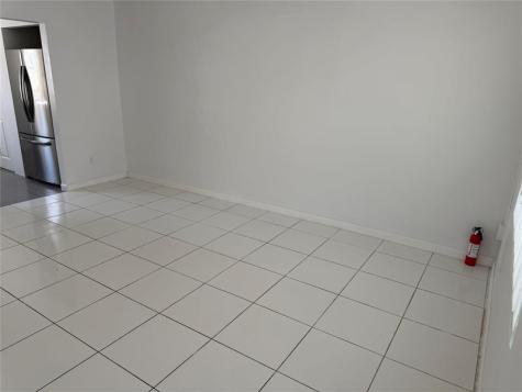 1006 NW 112th Terrace Miami FL 33168