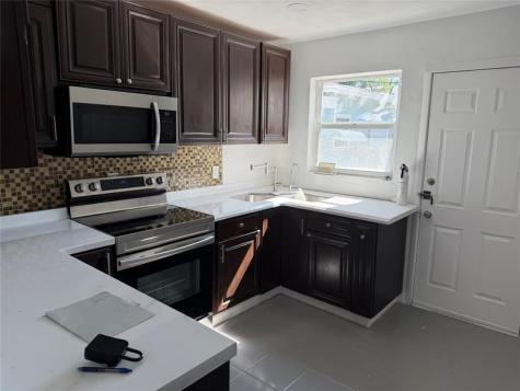 1006 NW 112th Terrace Miami FL 33168