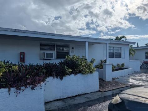 140 NW 40th Street Oakland Park FL 33309