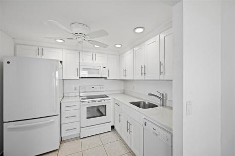 451 Monaco J Delray Beach FL 33446