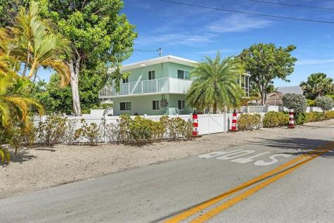 203 Mohawk Street Tavernier FL 33070