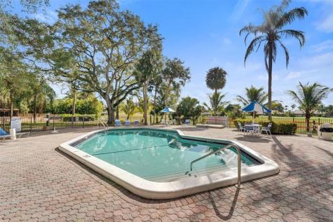 3800 N Hills Drive Hollywood FL 33021