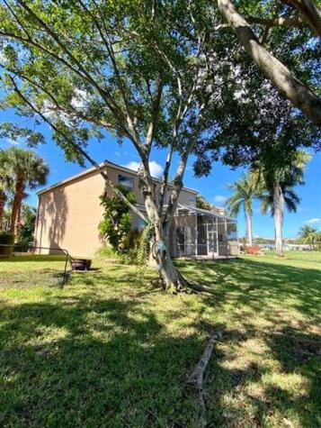 599 NW 87th Terrace Coral Springs FL 33071