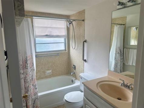200 Mansfield E Boca Raton FL 33434