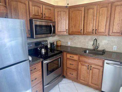 200 Mansfield E Boca Raton FL 33434