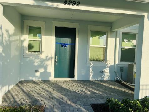 4292 S Longwood Lake Square Westlake FL 33470