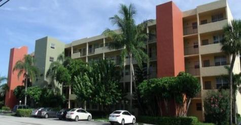 2400 NE 10th Street Pompano Beach FL 33062