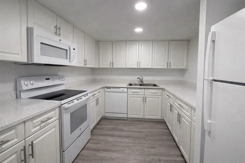 17350 NW 68th Avenue Hialeah FL 33015