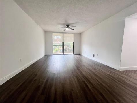 17350 NW 68th Avenue Hialeah FL 33015
