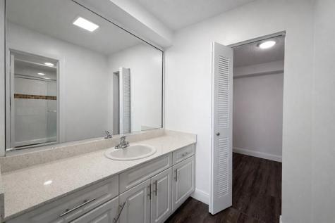 17350 NW 68th Avenue Hialeah FL 33015