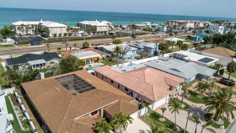 2504 Hibiscus Drive W Belleair Beach FL 33786