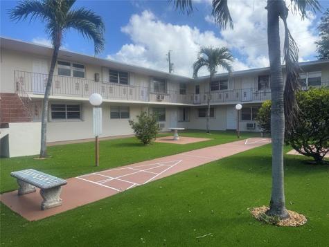1710 Mckinley Street Hollywood FL 33020