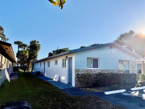 218 SW 1st Court Pompano Beach FL 33060
