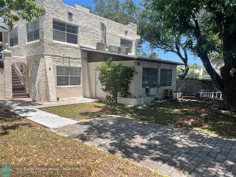 36 SW 14th Street Dania Beach FL 33004