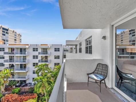 1421 S Ocean Boulevard Pompano Beach FL 33062
