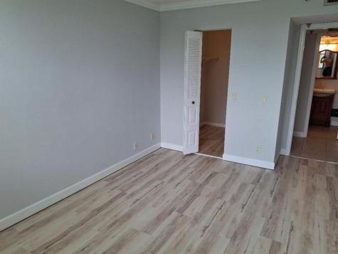 105 Lake Emerald Drive Oakland Park FL 33309