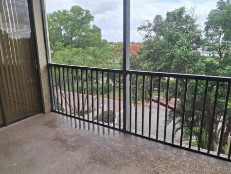 105 Lake Emerald Drive Oakland Park FL 33309