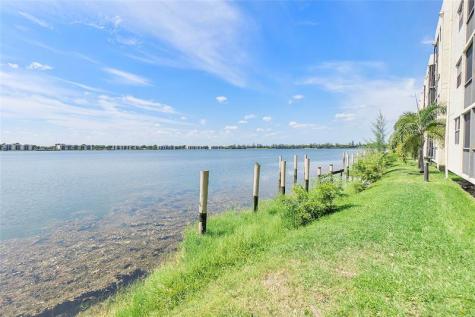 105 Lake Emerald Drive Oakland Park FL 33309