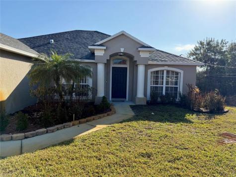4255 SW Daemon Street Port St Lucie FL 34953