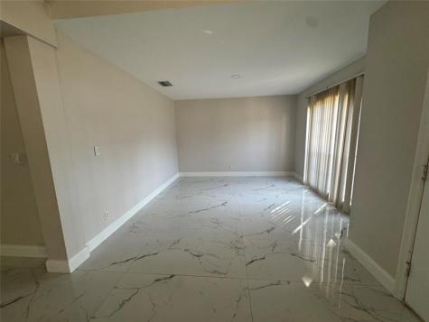 4255 SW Daemon Street Port St Lucie FL 34953