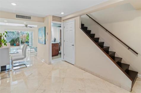 811 W Oakland Park Boulevard Oakland Park FL 33311