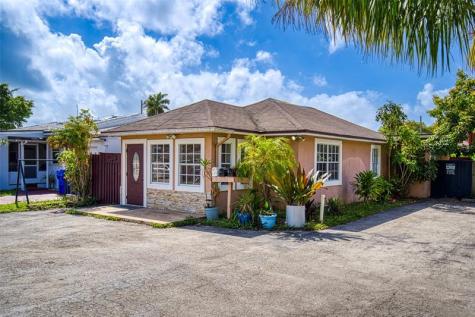 2508 Arthur Street Hollywood FL 33020