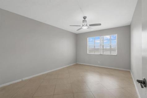 3038 Cornwall B Boca Raton FL 33434