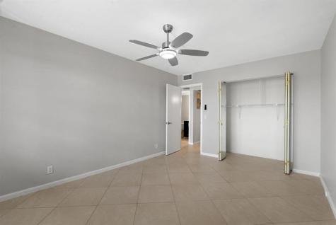3038 Cornwall B Boca Raton FL 33434