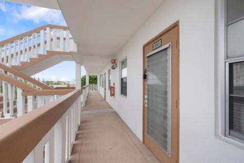 3038 Cornwall B Boca Raton FL 33434