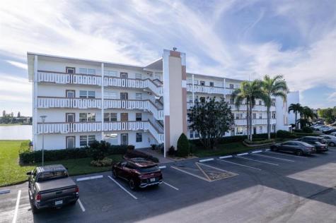 3038 Cornwall B Boca Raton FL 33434