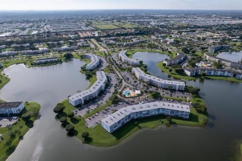 3038 Cornwall B Boca Raton FL 33434