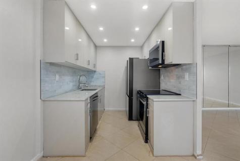 3038 Cornwall B Boca Raton FL 33434