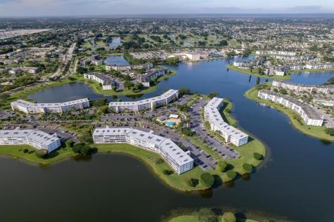 3038 Cornwall B Boca Raton FL 33434