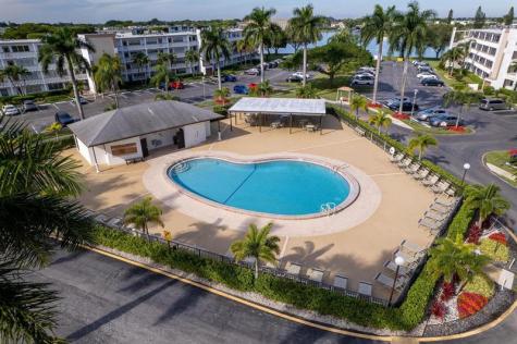 3038 Cornwall B Boca Raton FL 33434