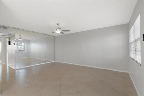 3038 Cornwall B Boca Raton FL 33434