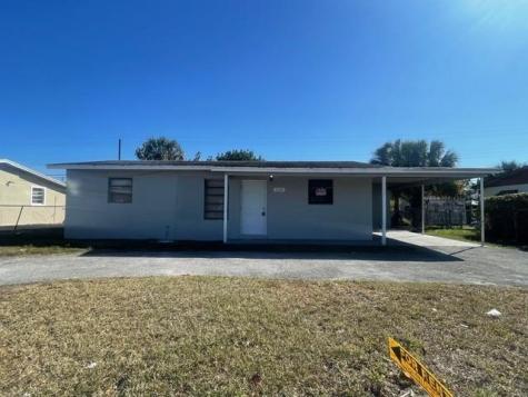 1129 W 23rd Street Riviera Beach FL 33404