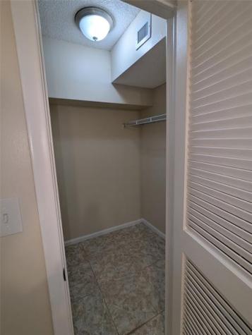 9800 Hollybrook Lake Drive Pembroke Pines FL 33025
